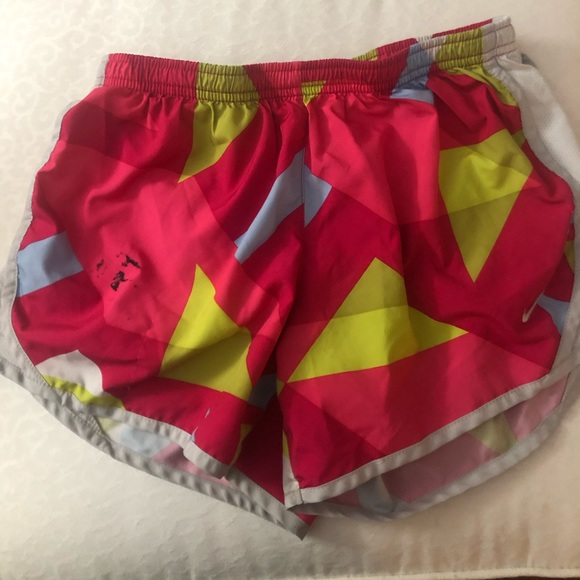 Nike Shorts - Picture 2 of 3
